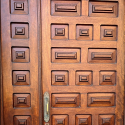 A porta dos cuadriláteros.